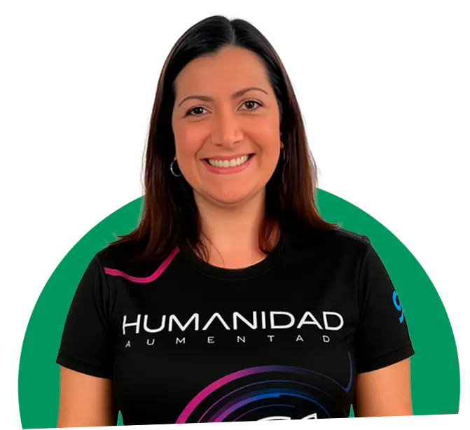 Adriana Guerrero COO de SEO Contenidos sonriendo